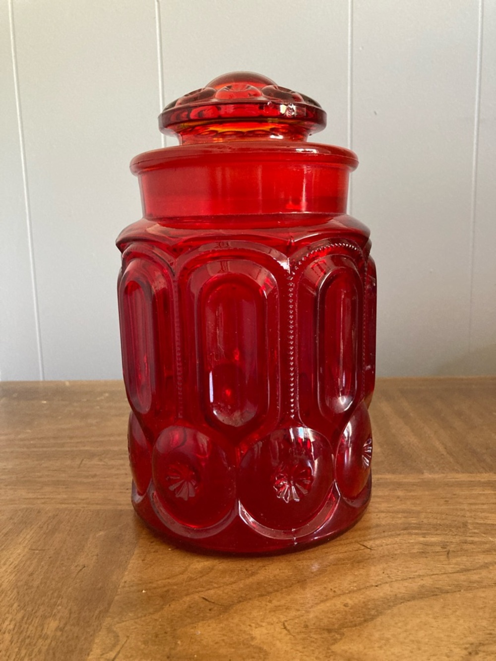 L.E. Smith Moon and Stars Amberina Canister